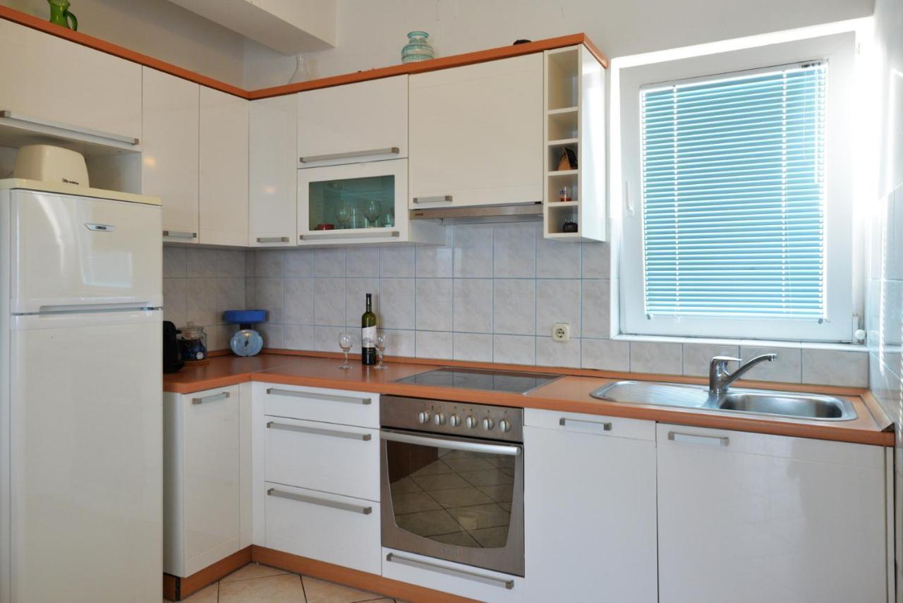Apartman Rasip, Murter Buitenkant foto
