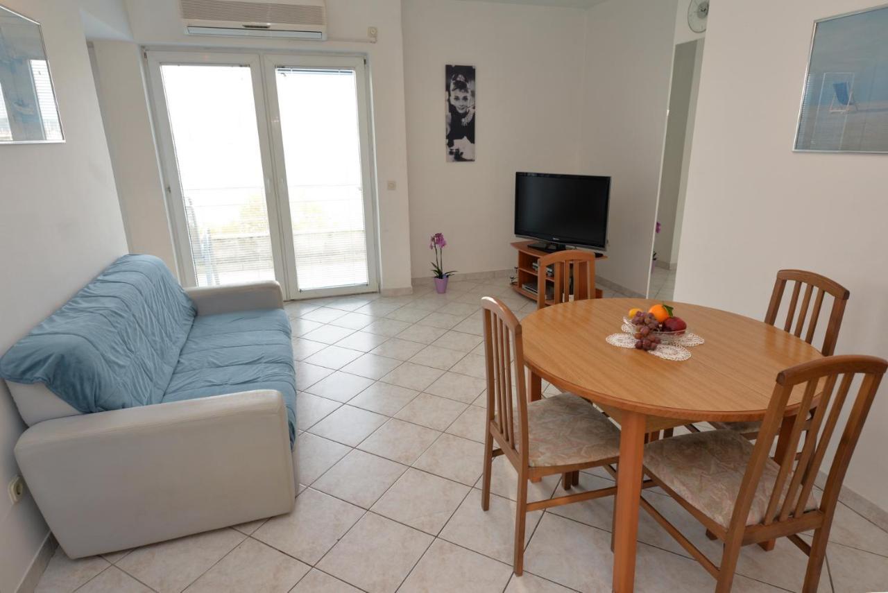 Apartman Rasip, Murter Buitenkant foto