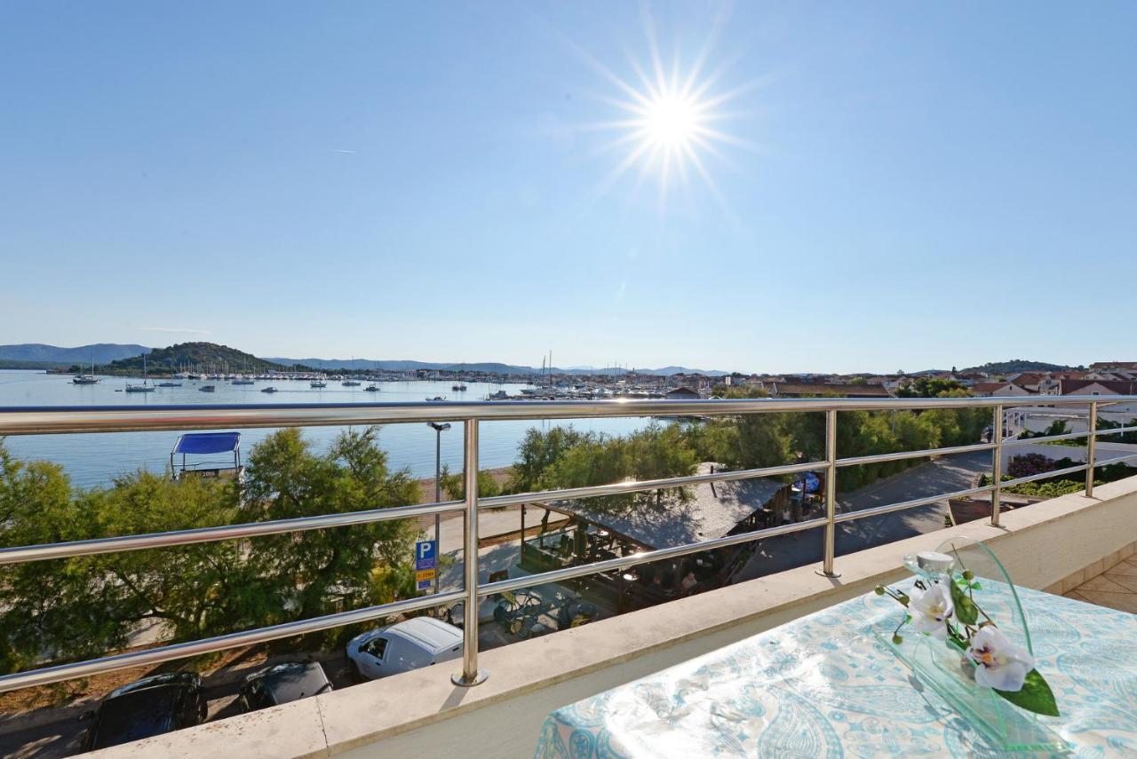 Apartman Rasip, Murter Buitenkant foto
